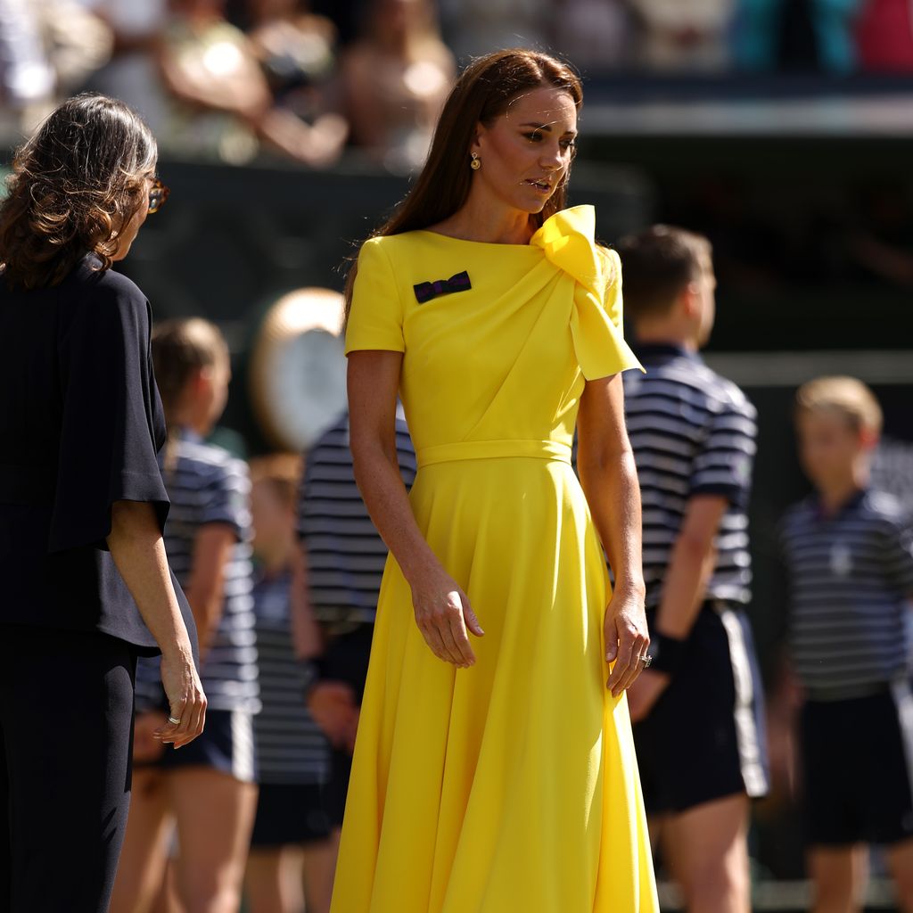 Prinzessin Kate bei der Siegerehrung für Elena Rybakina nach dem Wimbledon-Finale 2022 gegen Ons Jabeur