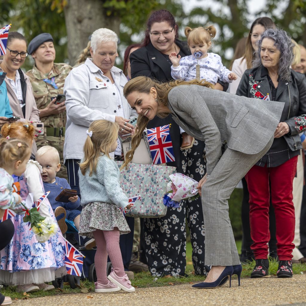 Prinzessin Kate mit ihren kleinen Fans