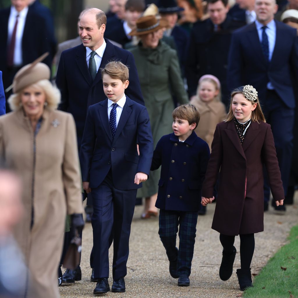 Prinzessin Kate und Prinz William mit George, Louis und Mia Tindall an Weihnachten 2023
