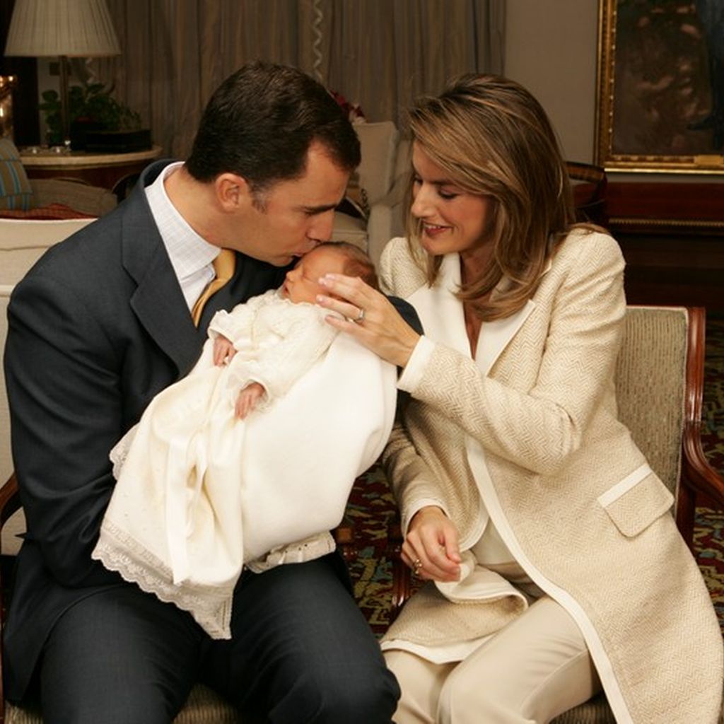 Prinzessin Leonor von Spanien mit ihren Eltern König Felipe und Königin Letizia