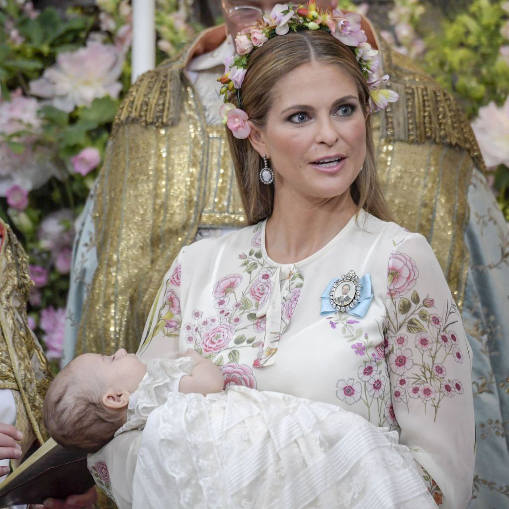 Prinzessin Madeleine und Prinzessin Adrienne bei der Taufe in der Schlosskirche Drottingholm