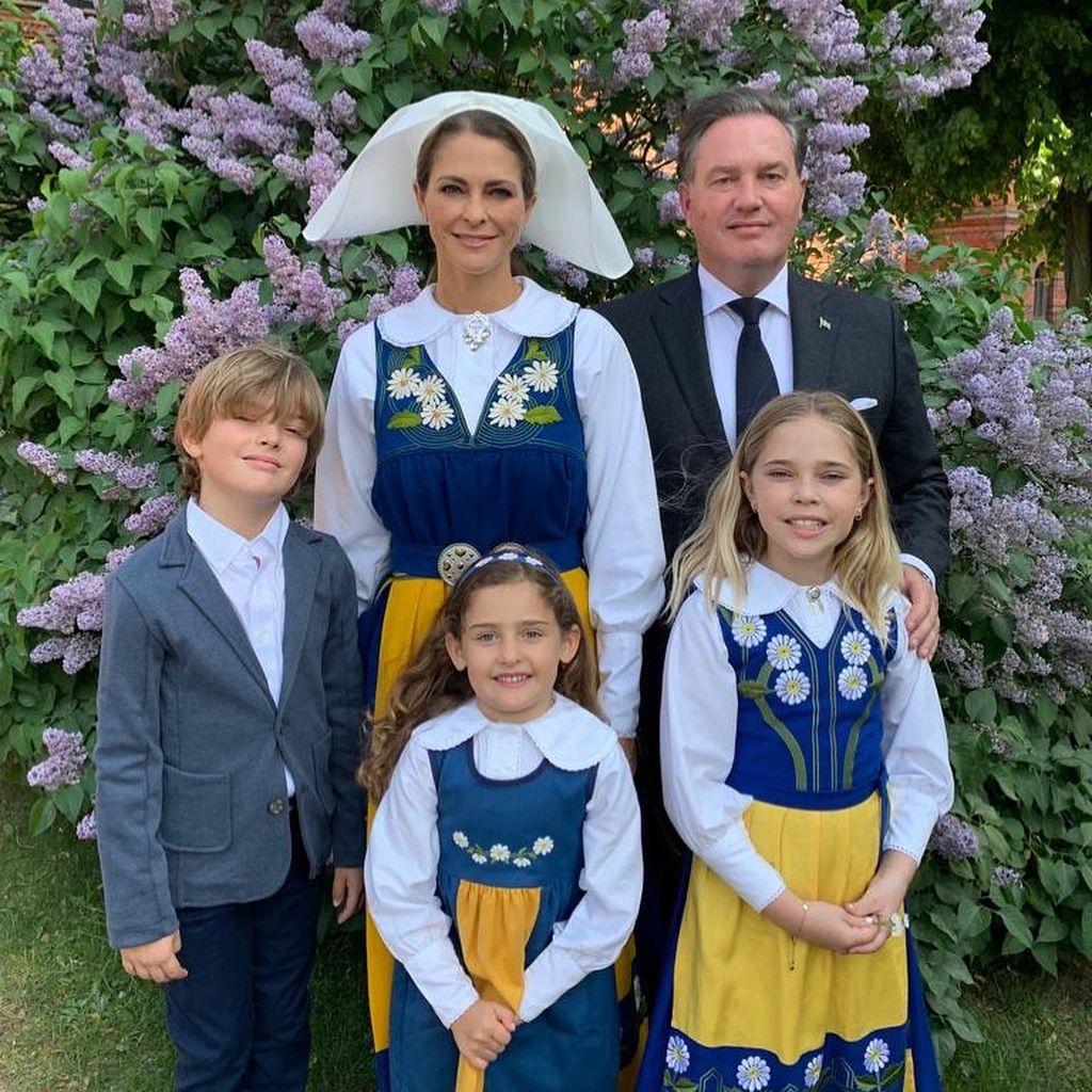 Prinzessin Madeleine von Schweden mit ihrer Familie