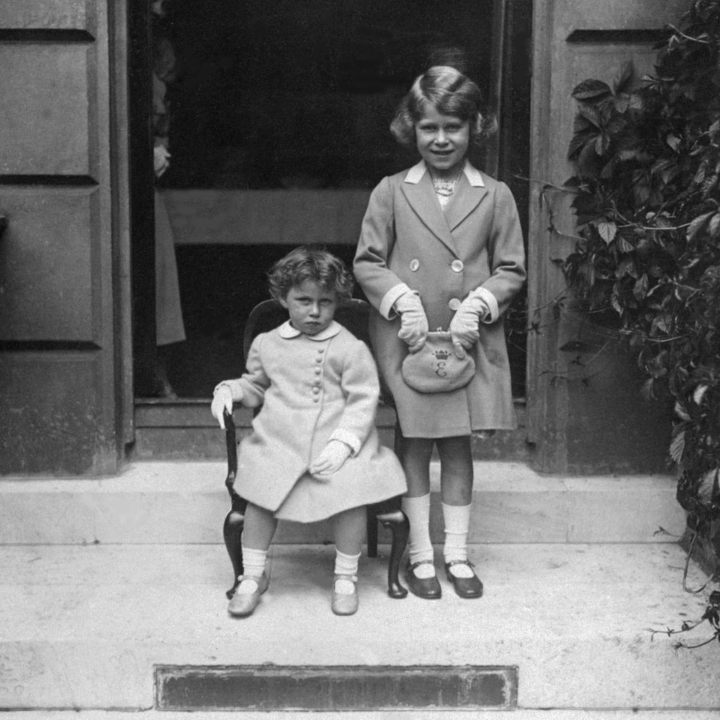 Prinzessin Margaret und Queen Elizabeth 1933
