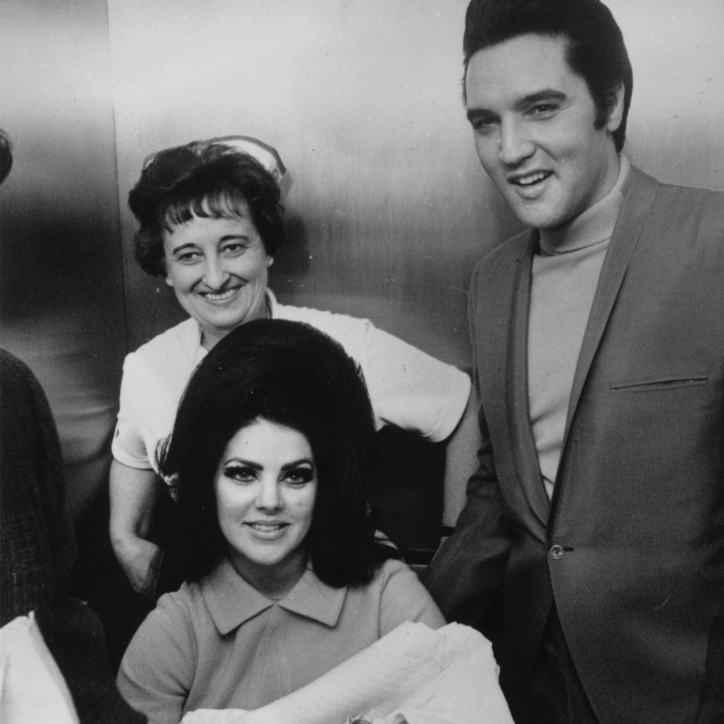 Priscilla und Elvis Presley mit ihrer Tochter Lisa Marie