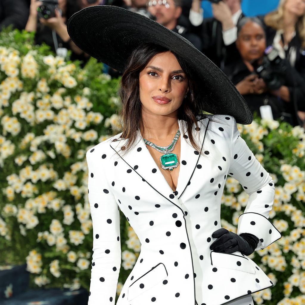 Priyanka Chopra bei der Met Gala 2025 im Metropolitan Museum of Art in New York