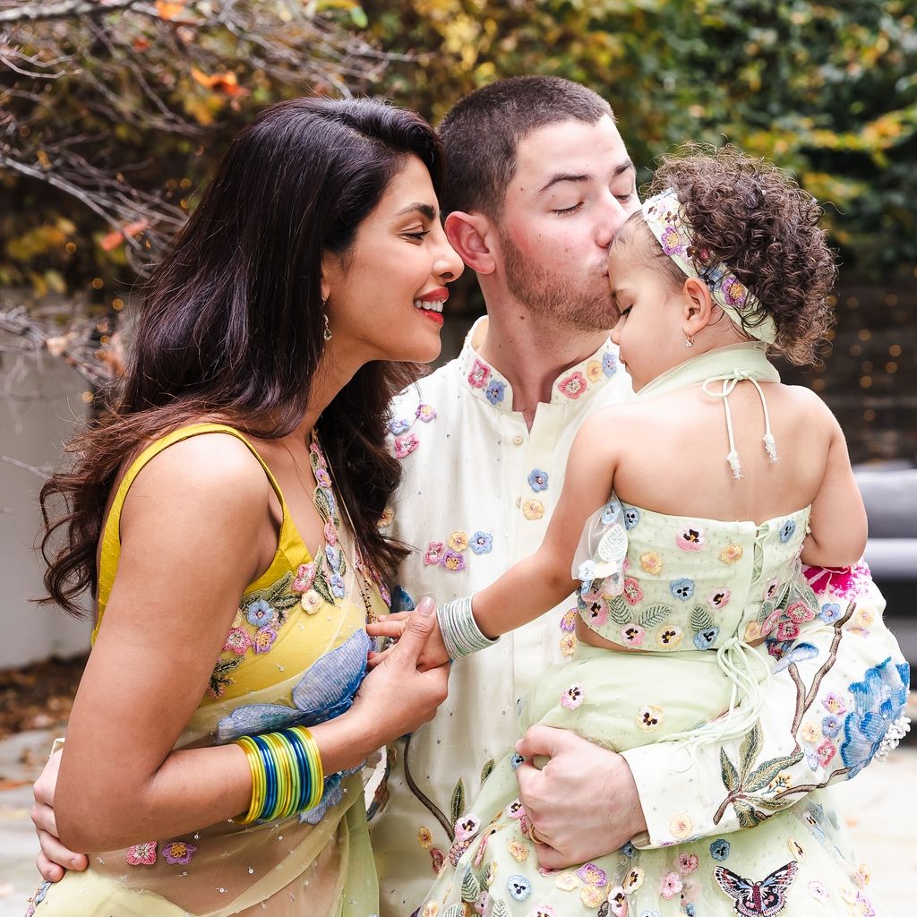 Priyanka Chopra, Nick Jonas und Tochter Malti 2024 in London