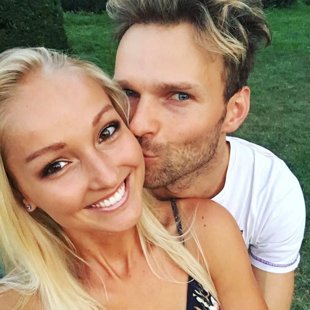 "Let's Dance"-Star Vadim Garbuzov mit seiner damaligen Freundin, Tänzerin Nicole Ettlinger, Februar 2021.