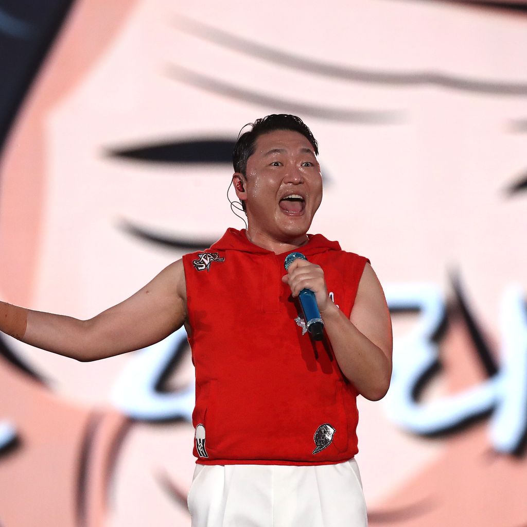 Psy performt bei seiner "Soak Show Summer Swag 2023" in Seoul