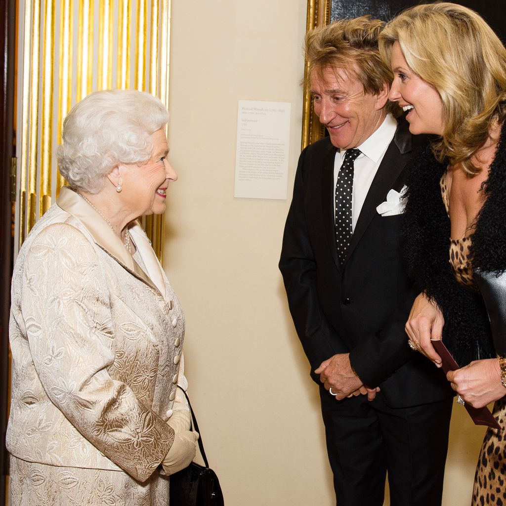Queen Elizabeth II., Rod Stewart und Penny Lancaster in London