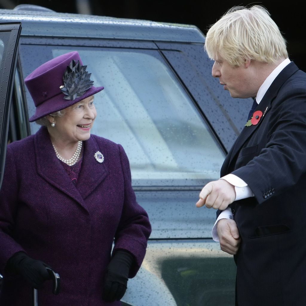 Queen Elizabeth II. und Boris Johnson und in London, 2012