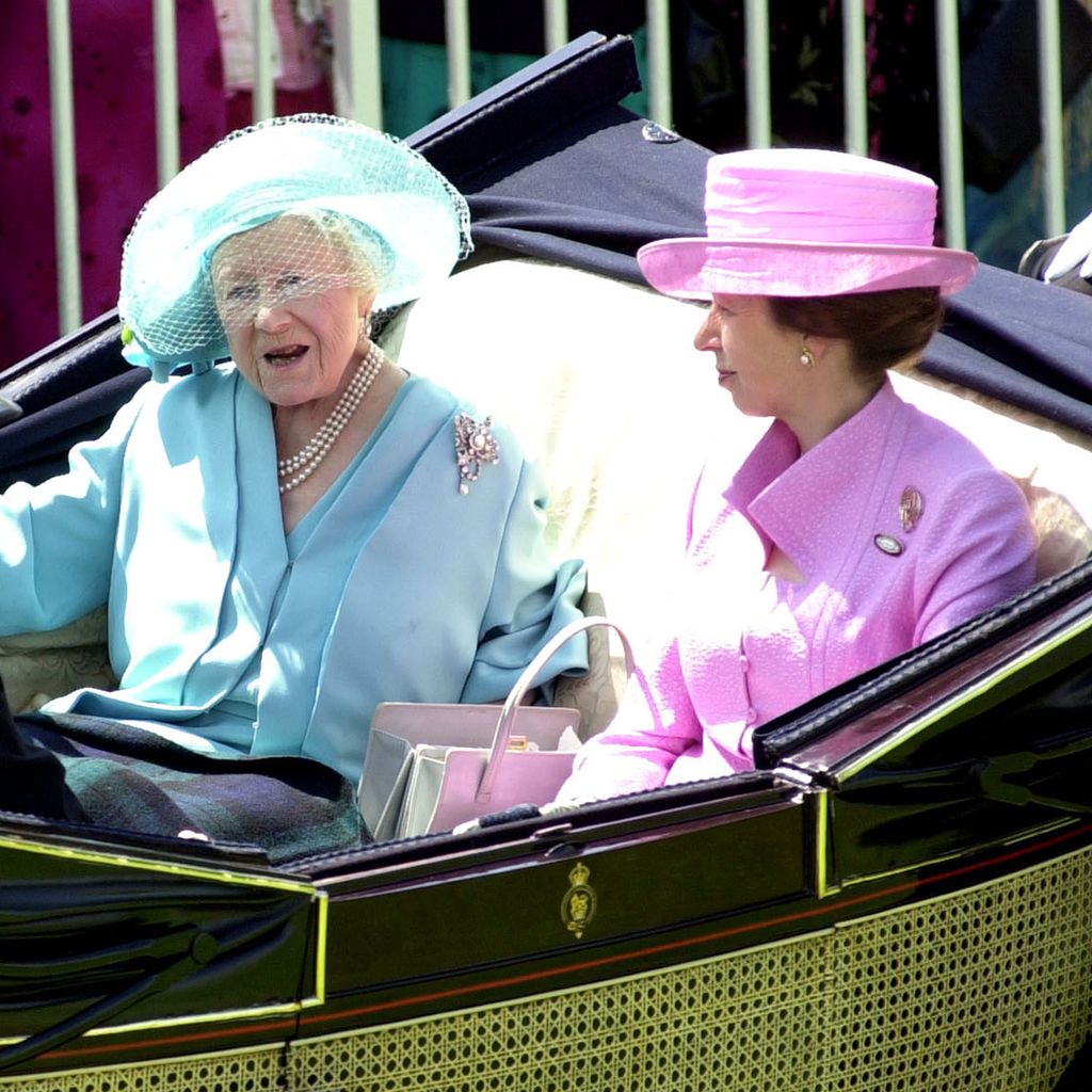 Queen Mum und Prinzessin Anne beim Royal Ascot, 21. Juni 2001, Ascot, England