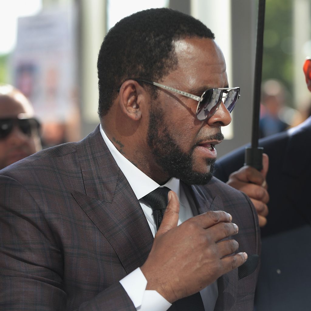 R. Kelly, Sänger