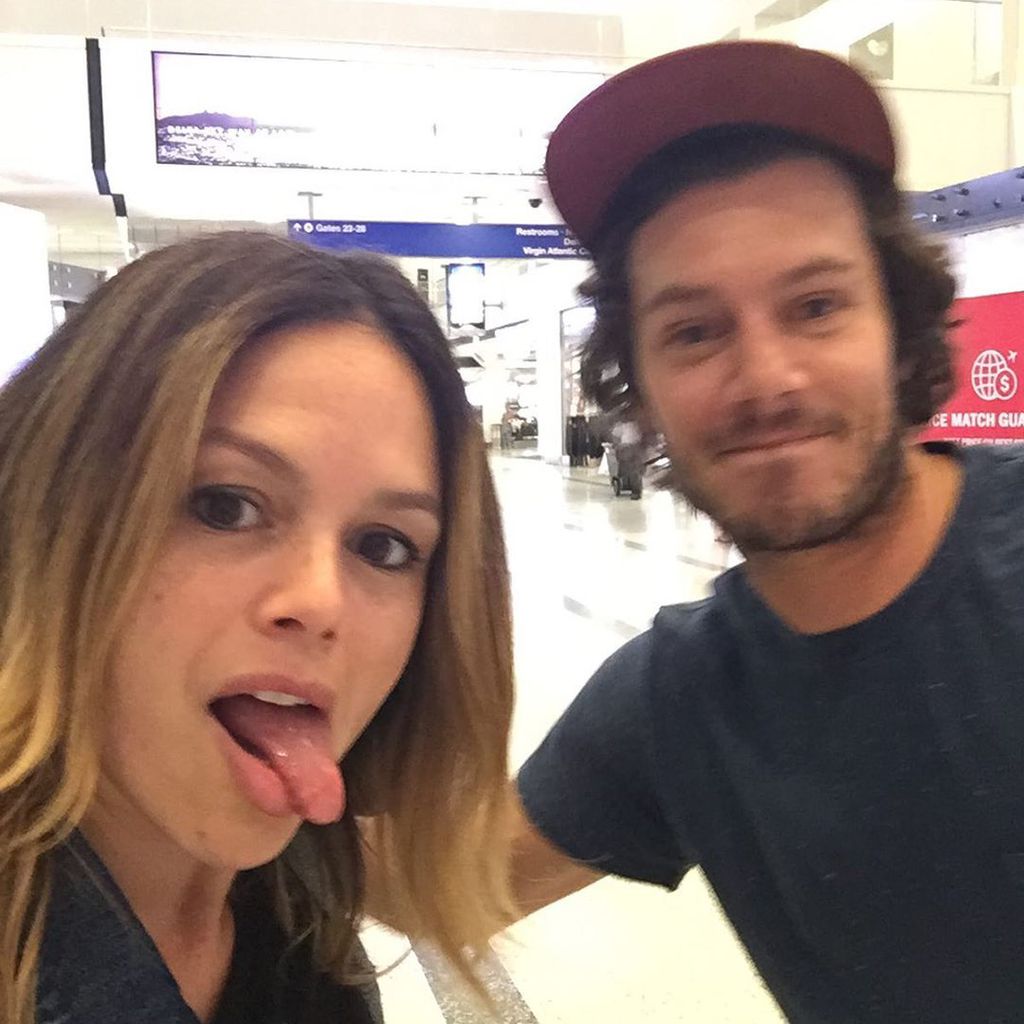 Rachel Bilson und Adam Brody im August 2019