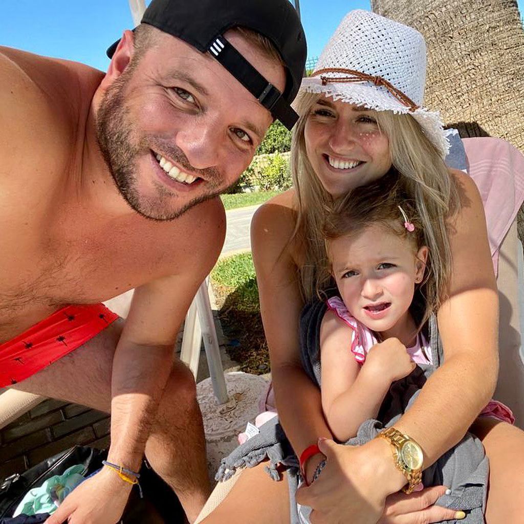 Rafael van der Vaart, seine Freundin Estavana und ihre Tochter Jesslynn im Juli 2021