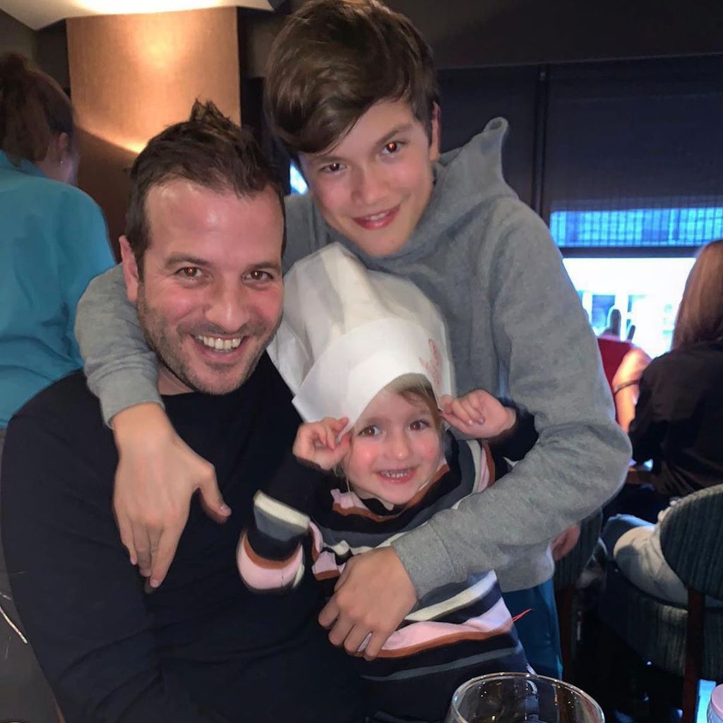 Rafael Van der Vaart mit seinen Kindern Damian und Jesslynn
