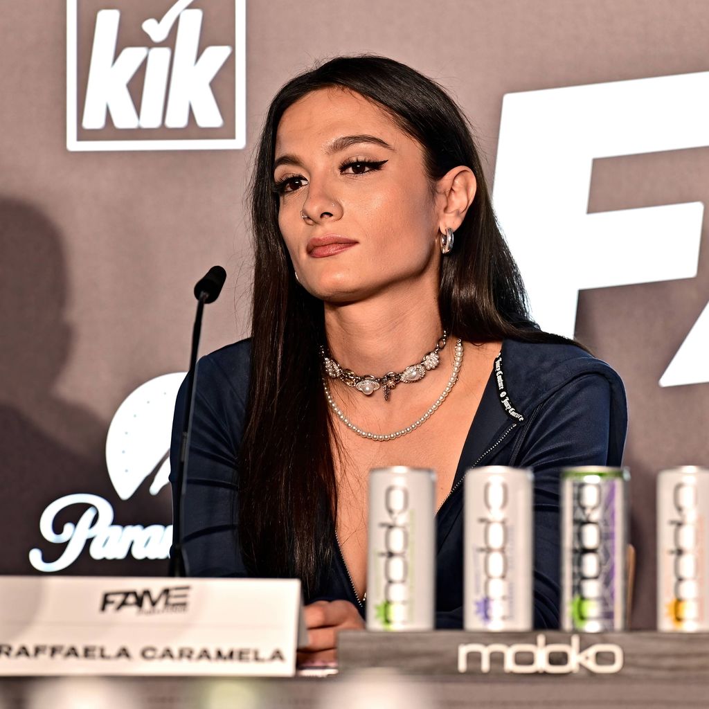 Raffaela Caramela bei der Pressekonferenz für Fame Fighting 3 in Essen