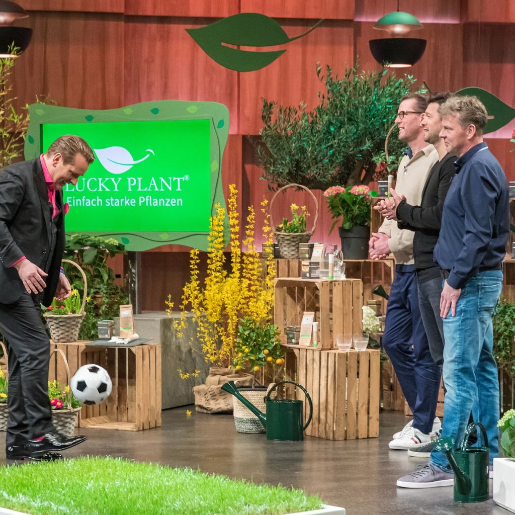 Ralf Dümmel, Bernhard Unger, Michael Ballack und Thomas Hüster bei "Die Höhle der Löwen"