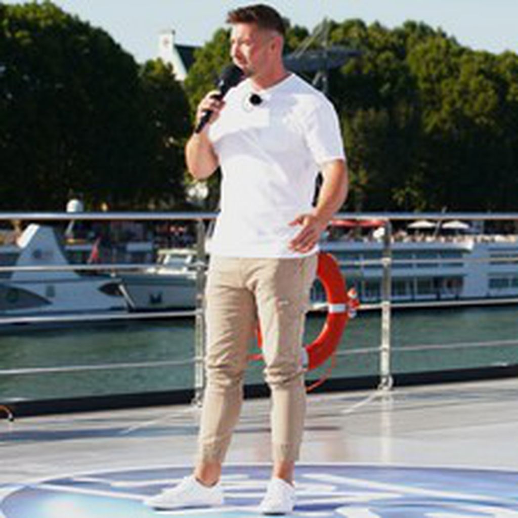 DSDS-Gewinner Ramon Roselly gratuliert zum 18. Geburtstag