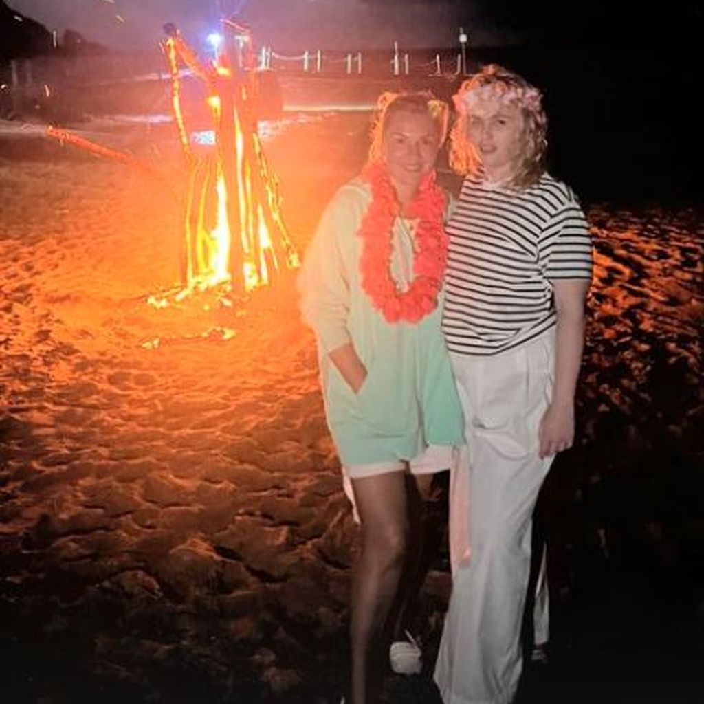 Ramona Agruma und Rebel Wilson im Jahr 2023