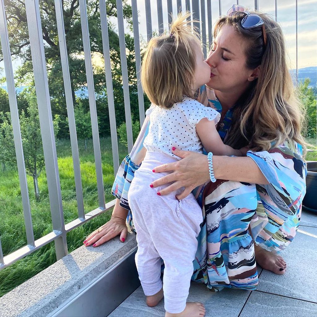 Ramona Stöckli mit ihrer Tochter Clea Sophie, Mai 2020