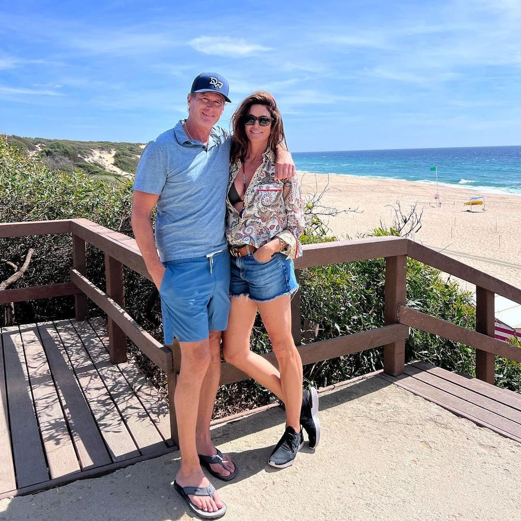 Rande Gerber und Cindy Crawford am Strand