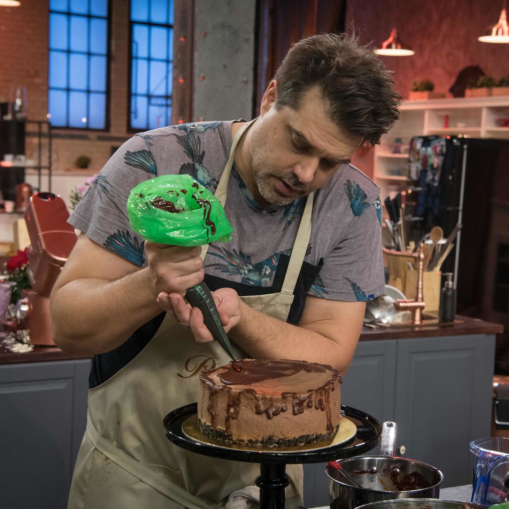 Raphaël bei "Das große Promibacken" 2020