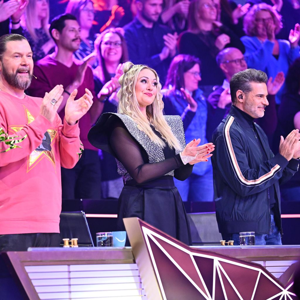 Rea Garvey, Ruth Moschner und Rick Kavanian bei "The Masked Singer"
