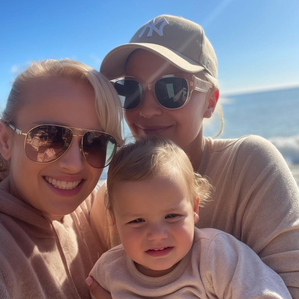 Rebel Wilson, Ramona Agruma und Tochter Royce