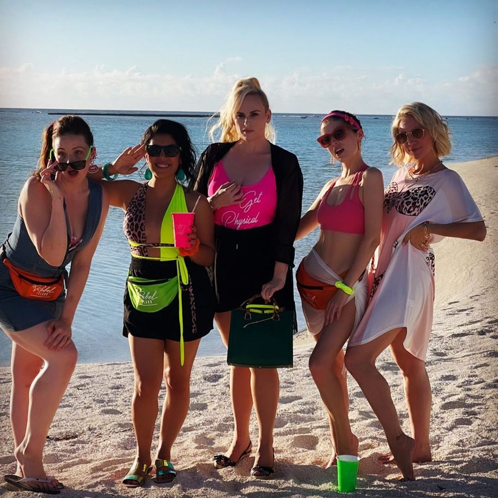 Shelley Regner, Chrissie Fit, Rebel Wilson, Anna Kendrick und Brittany Snow im September 2021