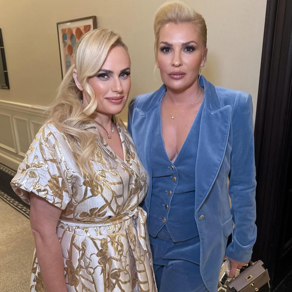 Rebel Wilson und Ramona Agruma, Juni 2025