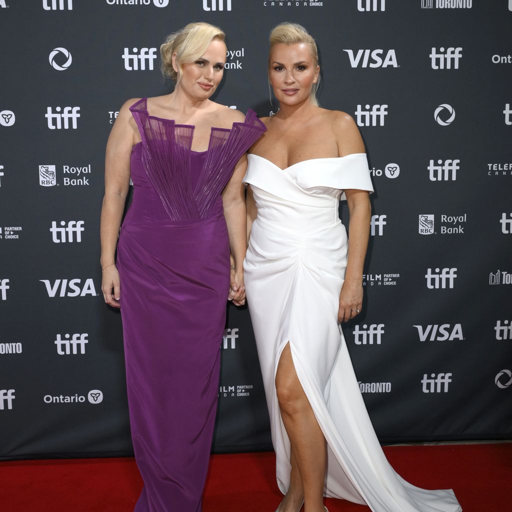 Rebel Wilson mit ihrer Verlobten Ramona Agruma im September 2024