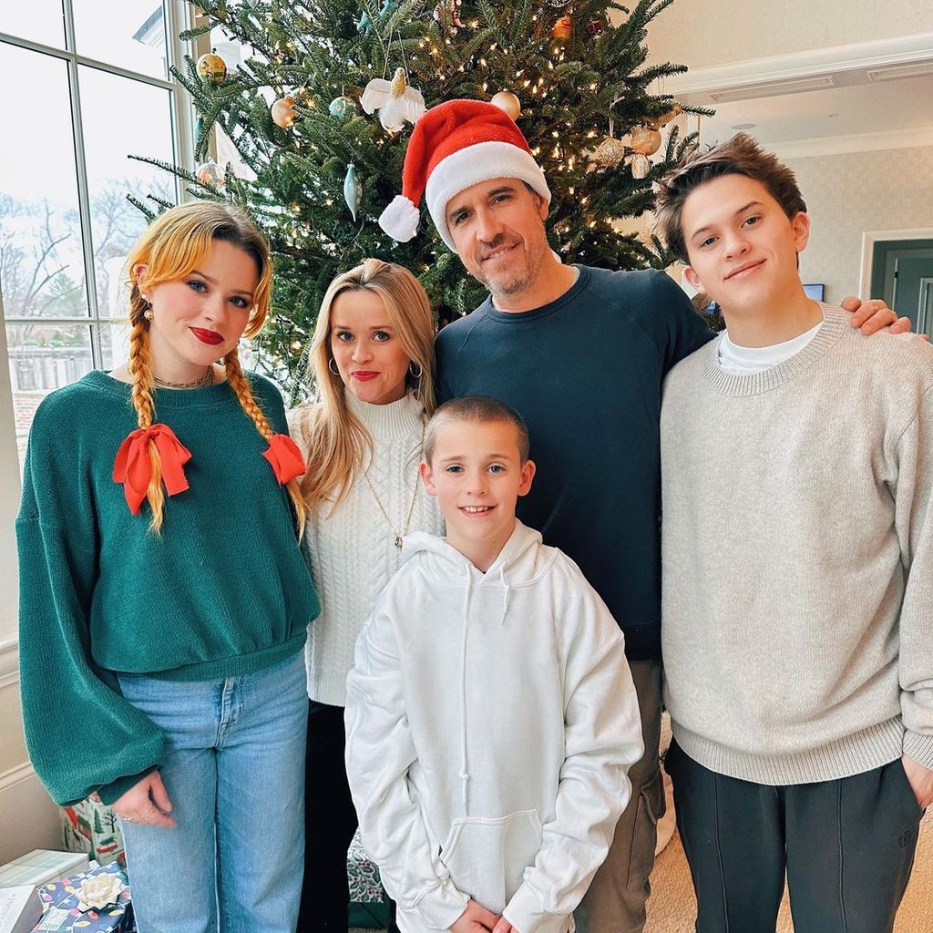 Reese Witherspoon und Jim Toth mit ihren Kindern