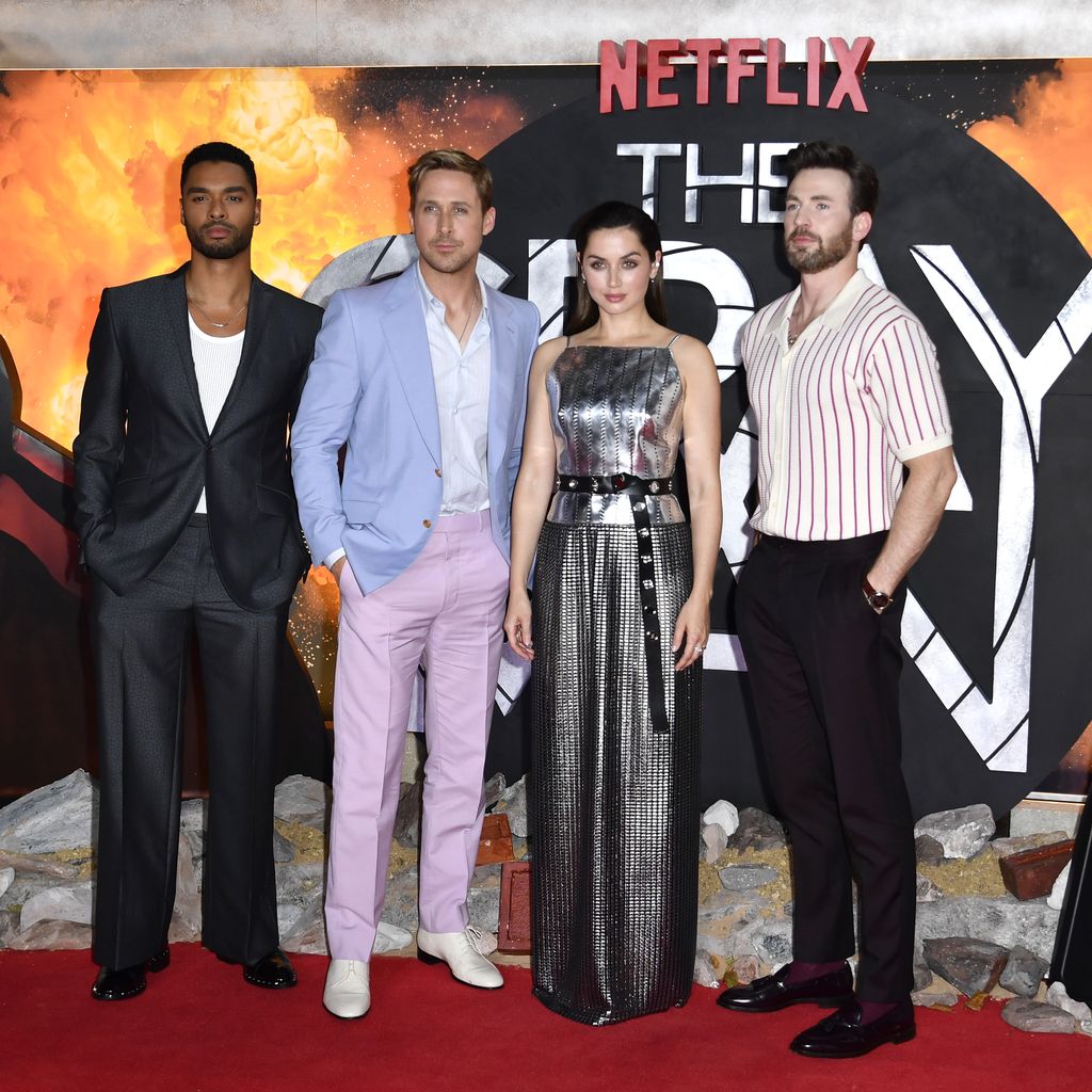 Regé-Jean Page, Ryan Gosling, Ana de Armas und Chris Evans in London, Juli 2022