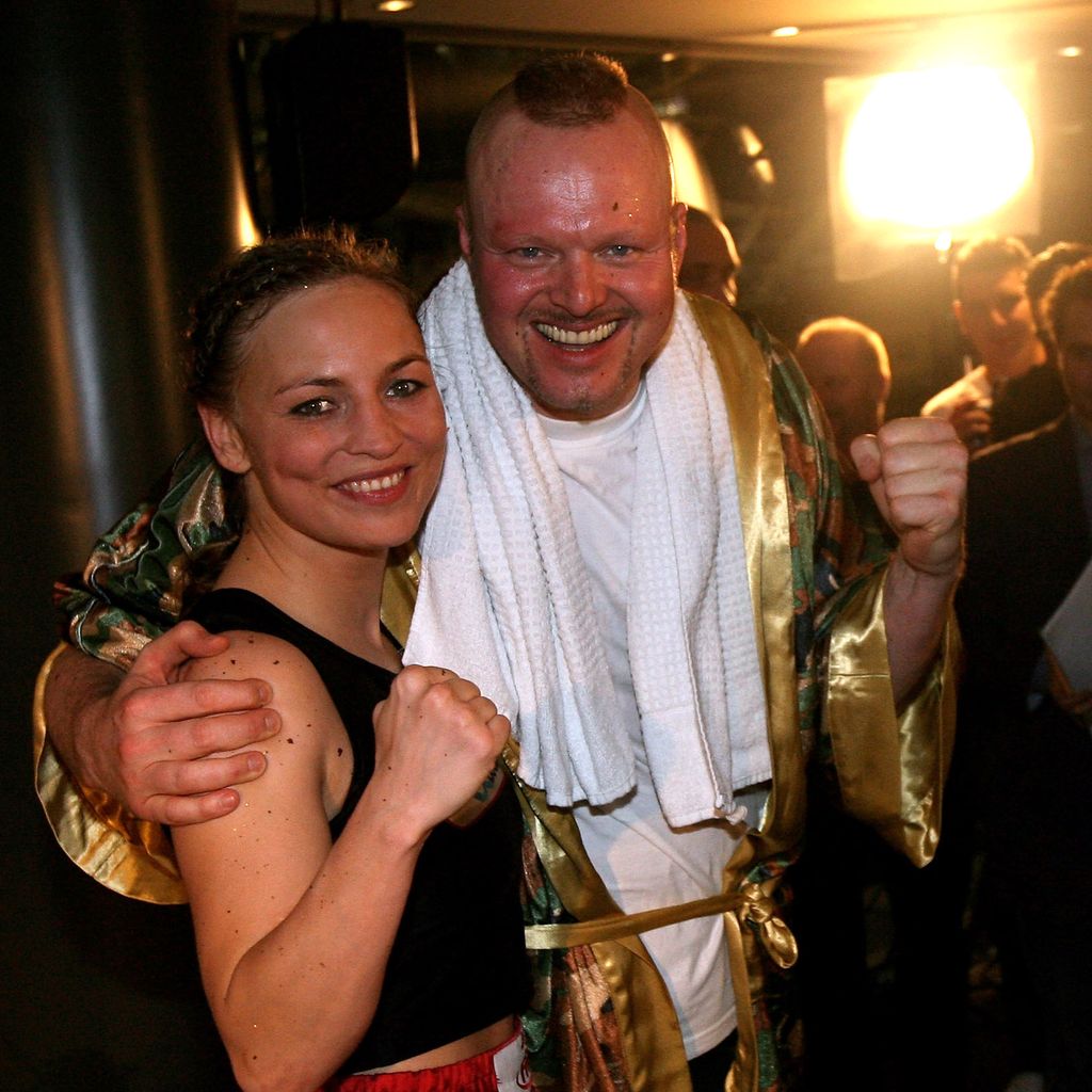 Regina Halmich und Stefan Raab bei ihrem Boxkampf 2007