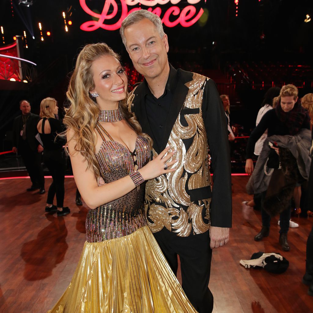 Regina Luca und Thomas Hermanns in der 2. Folge von "Let's Dance"