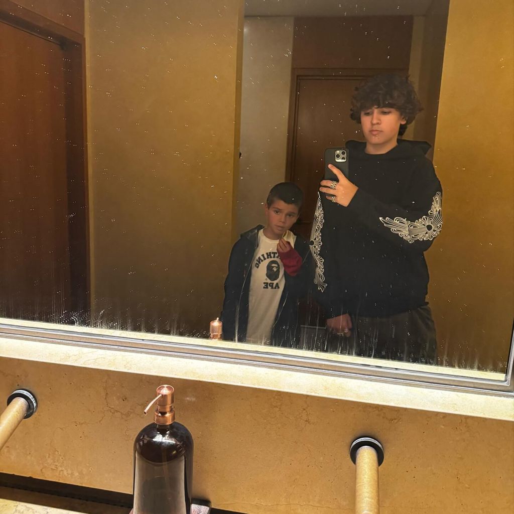 Reign und Mason Disick, Brüder