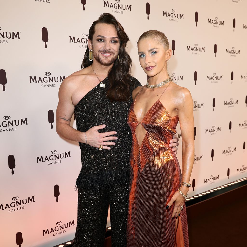 Riccardo Simonetti und Caro Daur auf dem Filmfestival in Cannes, Mai 2025
