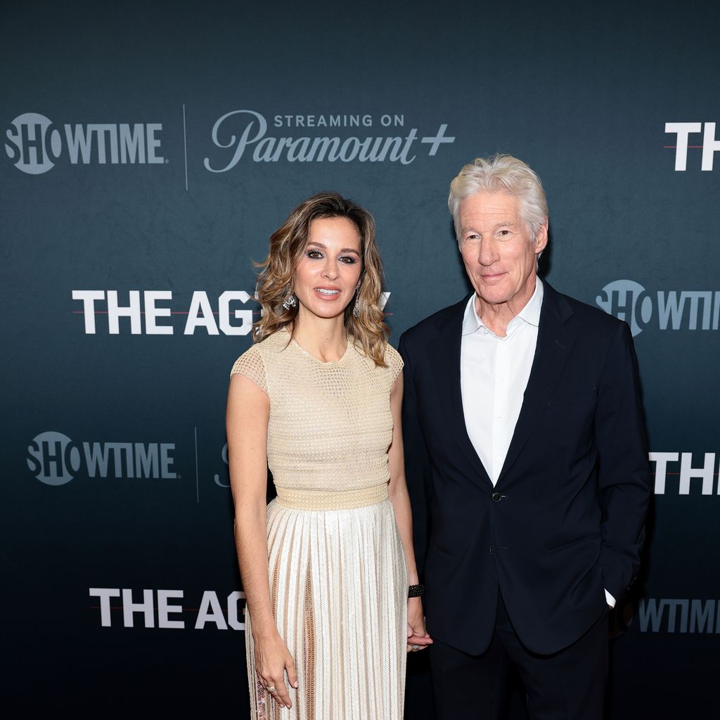 Richard Gere, Ehefrau Alejandra Gere im November 2024 in New York.