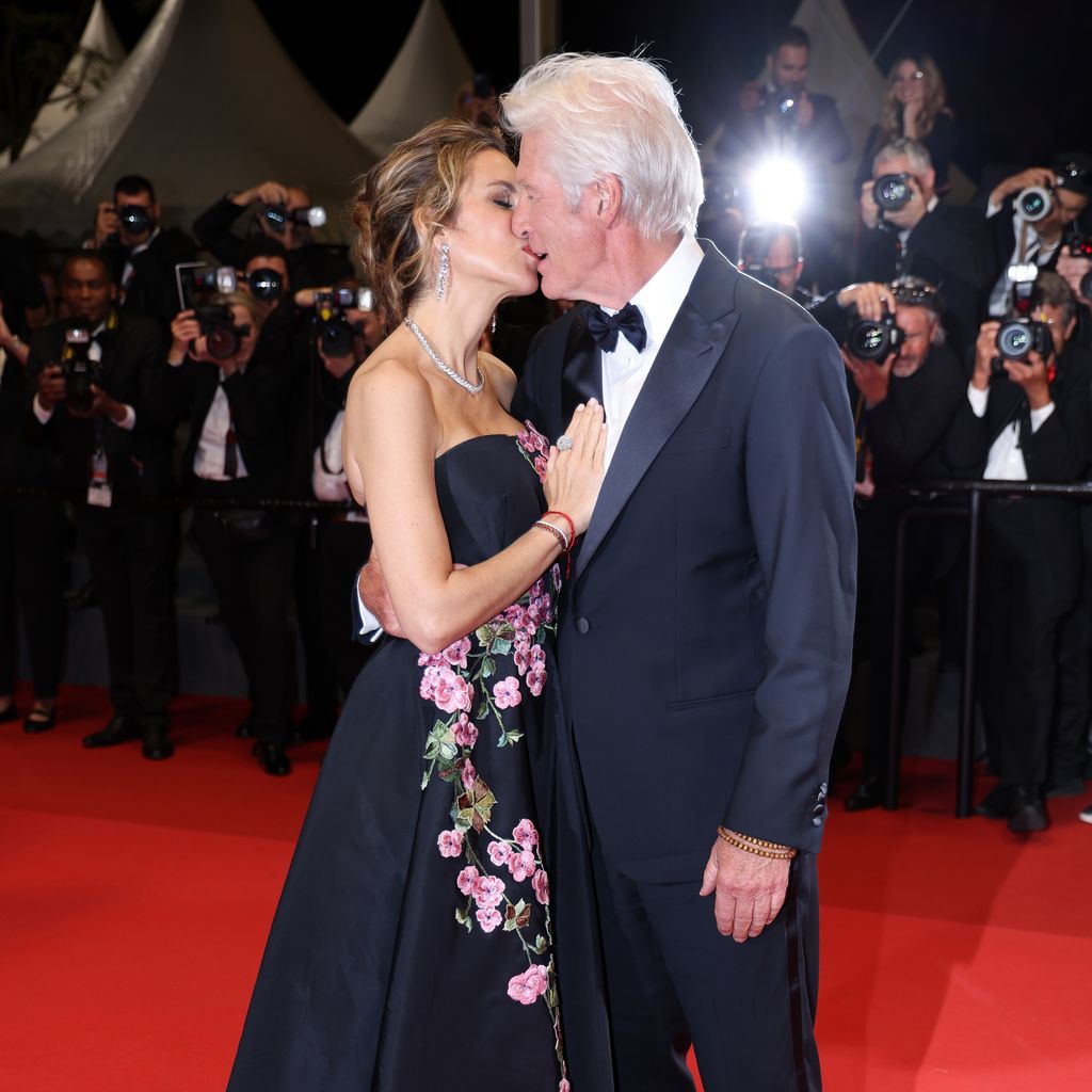 Richard Gere und Alejandra Silva auf dem Filmfestival Cannes 2024