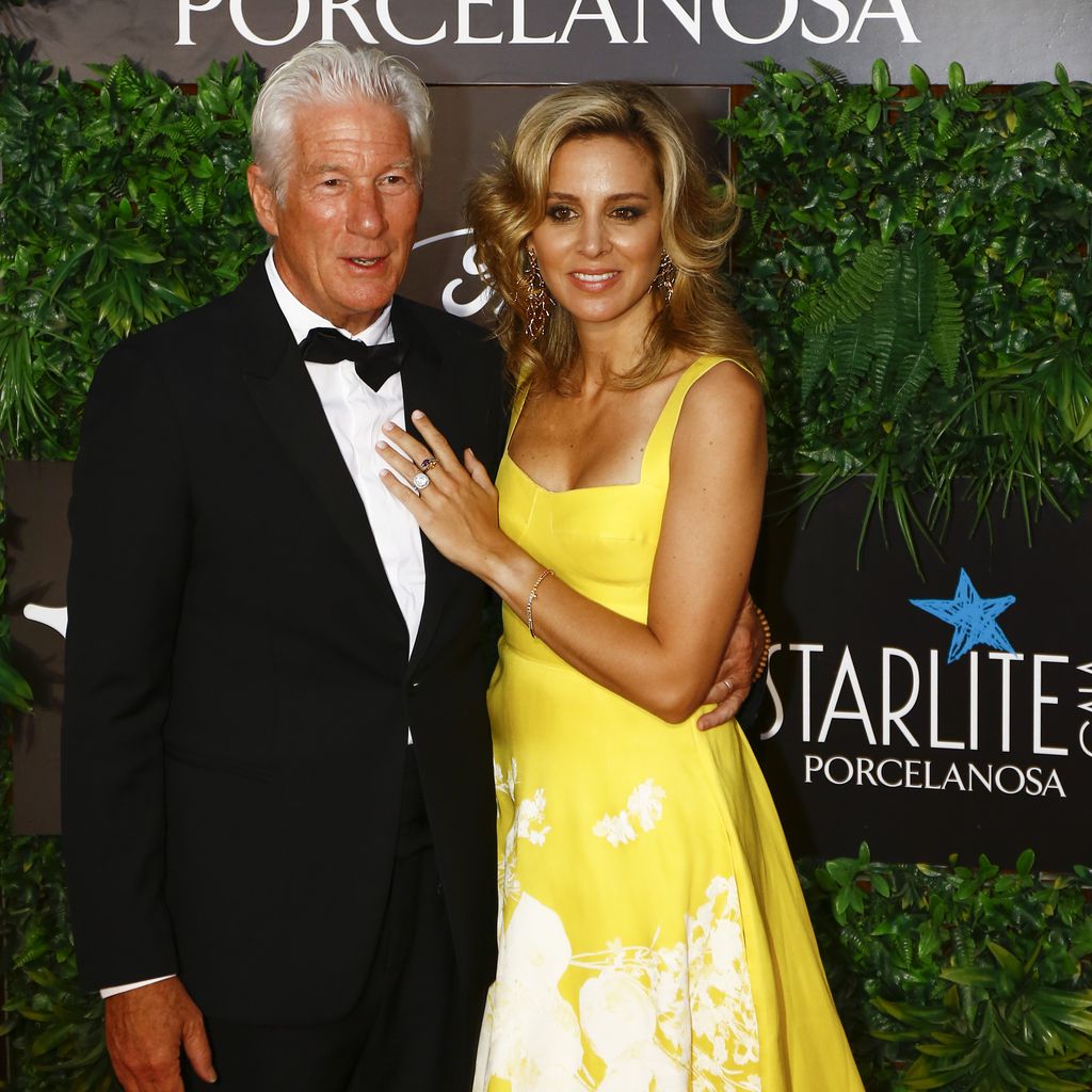 Richard Gere und Alejandra Silva bei der Starlite Porcelanosa Gala 2022