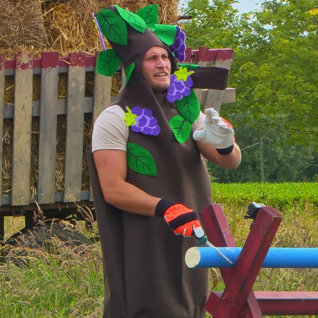 Richard beim Spiel von "Das Sommerhaus der Normalos"