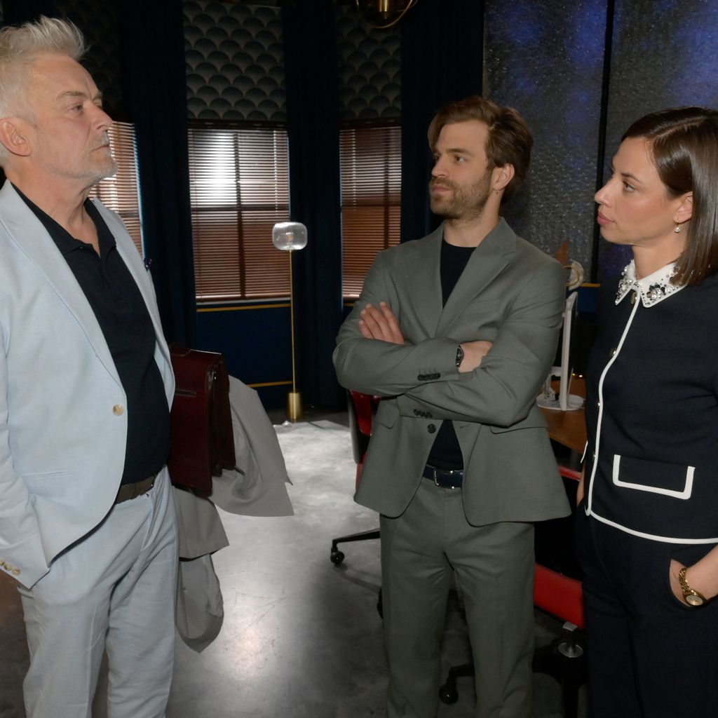 Richard Kaltenbach (Stephan Schill), Julian (Onno Buß) und Matilda (Anna-Katharina Fecher) bei GZSZ