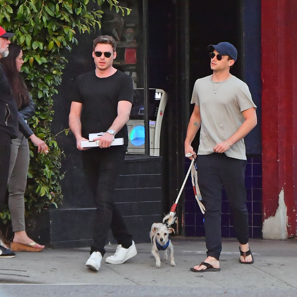 Richard Madden und Brandon Flynn im April 2019