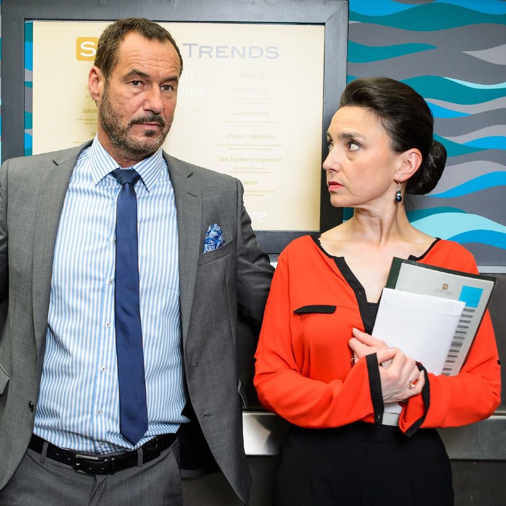 Richard (Silvan-Pierre Leirich) und Simone (Tatjana Clasing) bei "Alles was zählt"