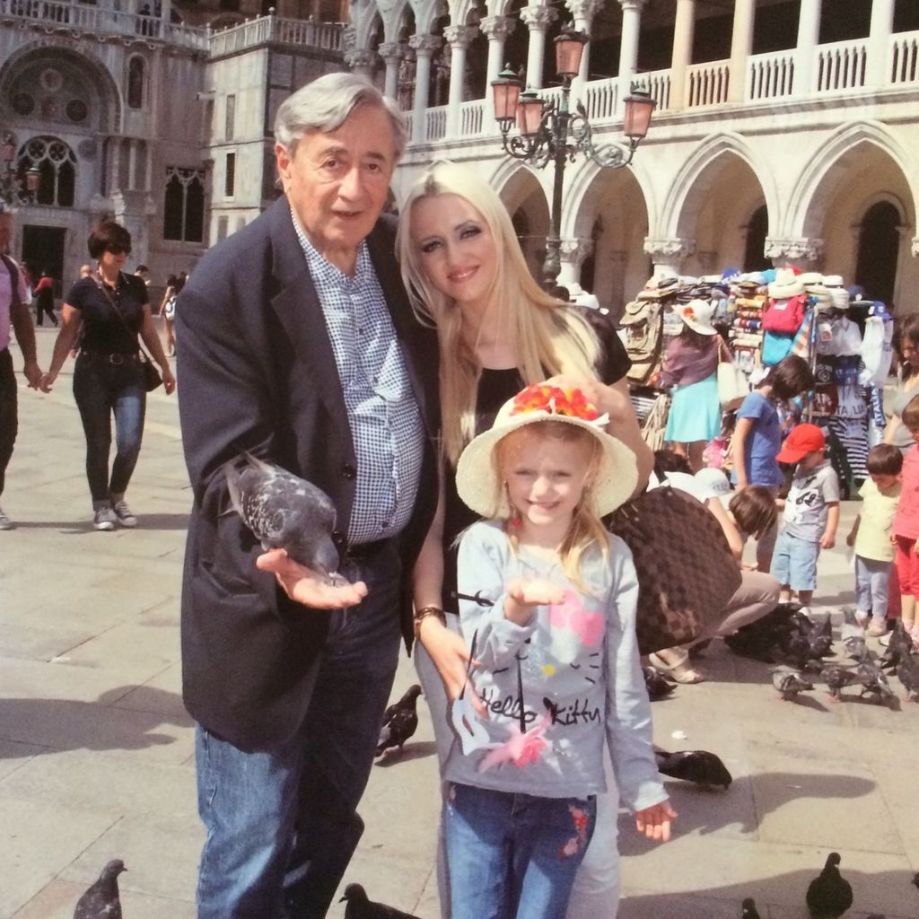 Richard und Cathy Lugner zusammen mit Cathys Tochter Leonie