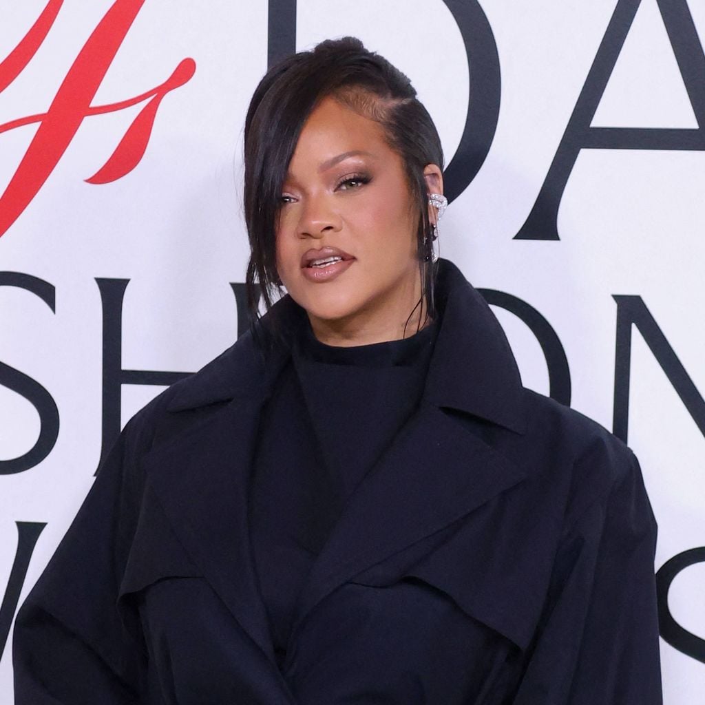 Bei den CFDA Awards 2025 in New York: Rihanna auf dem roten Teppich