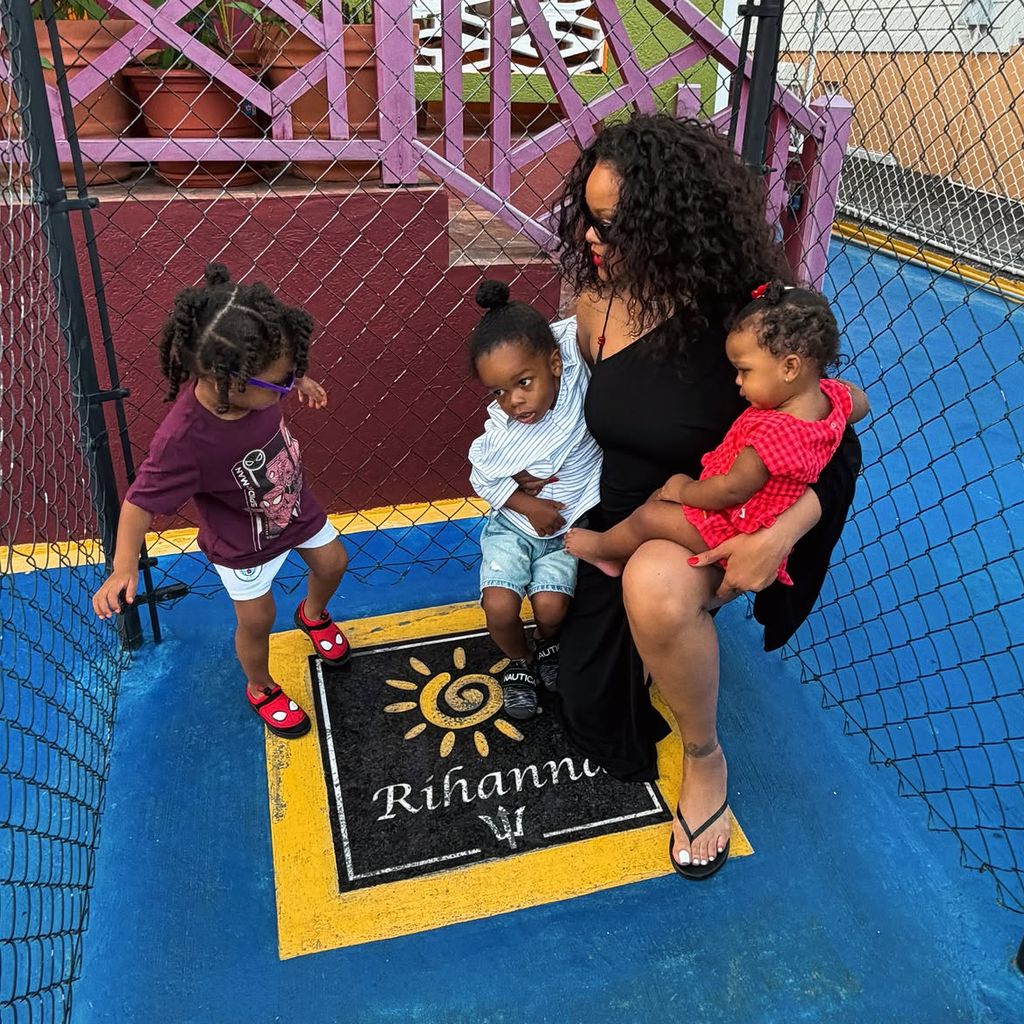 Rihanna und ihre Kinder in ihrer Heimat Barbados
