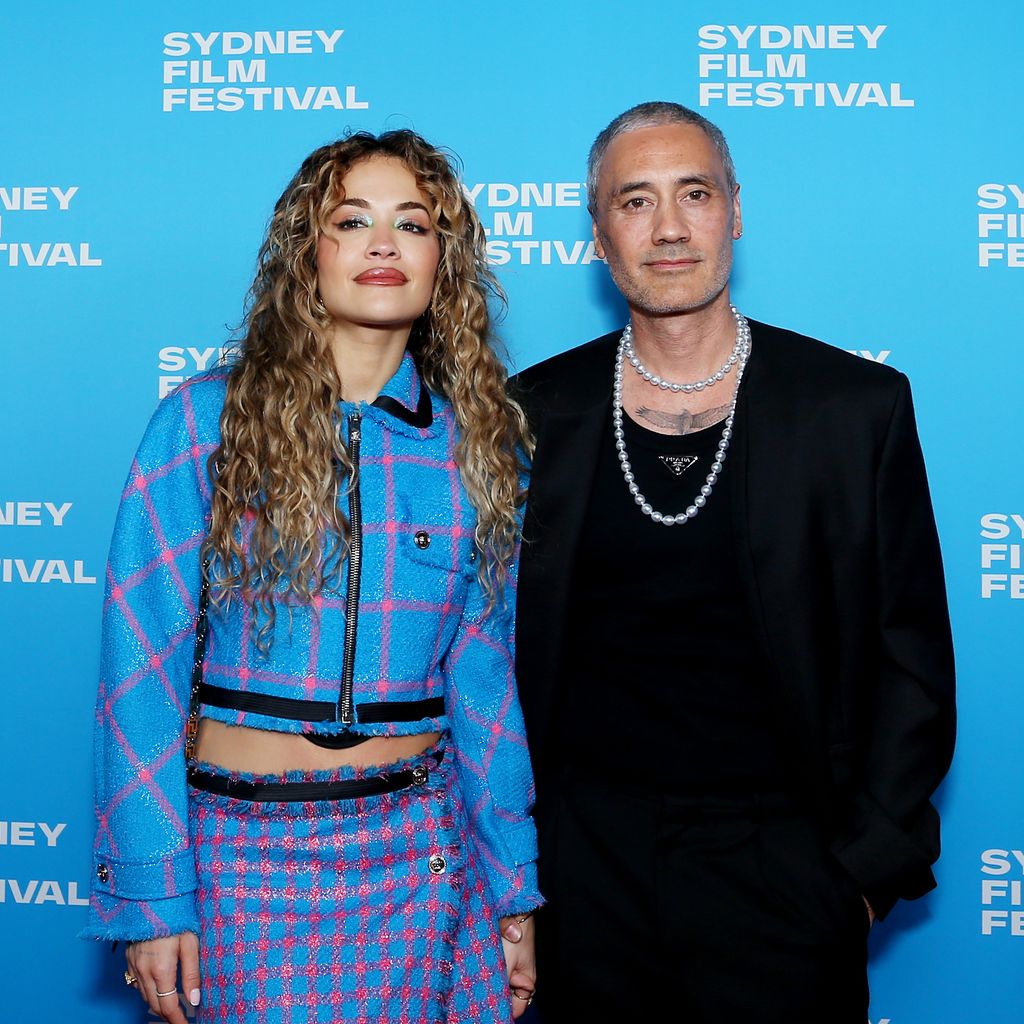 Rita Ora und Taika Waititi im Juni 2023 in Sydney