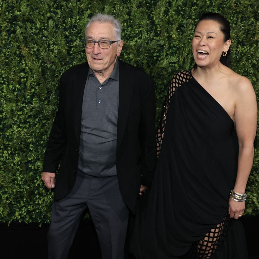 Robert De Niro und Tiffany Chen beim 19. Chanel Tribeca Festival Artists Dinner im Tribeca Grill in New York am 8. Juni 2026