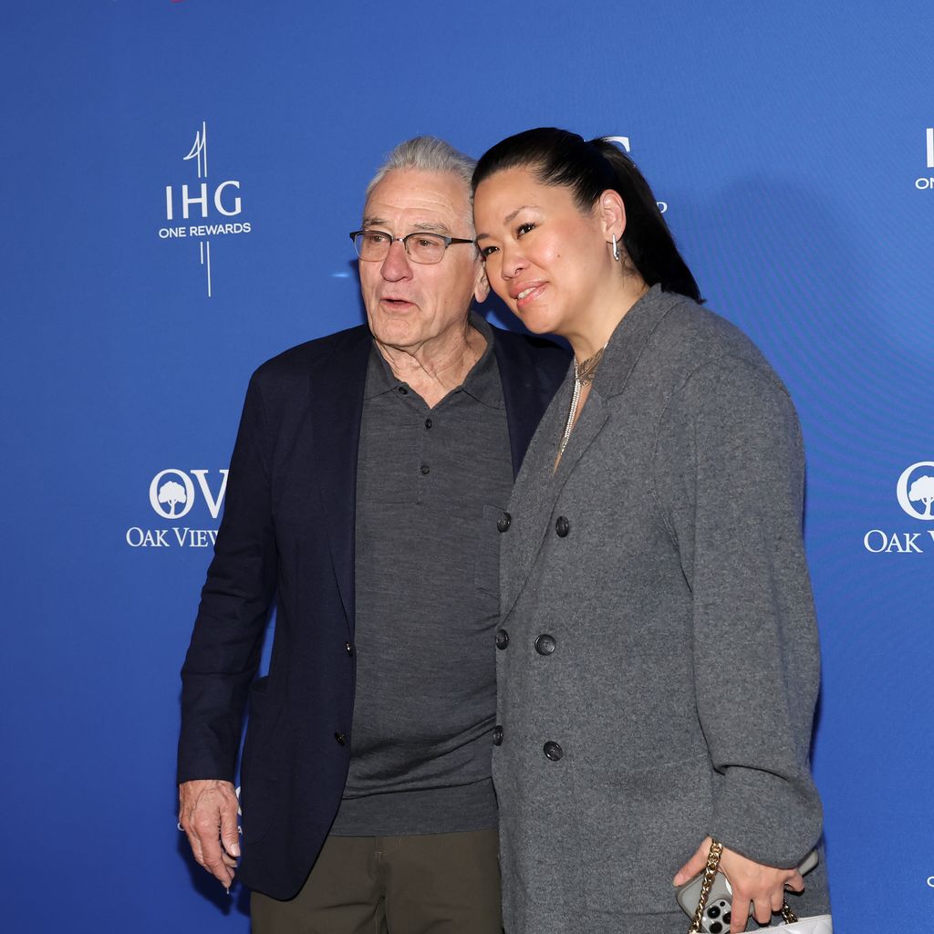 Robert De Niro und Tiffany Chen im Januar 2024 in Palm Springs